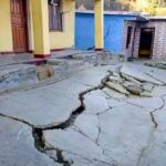 Land and houses Cracks