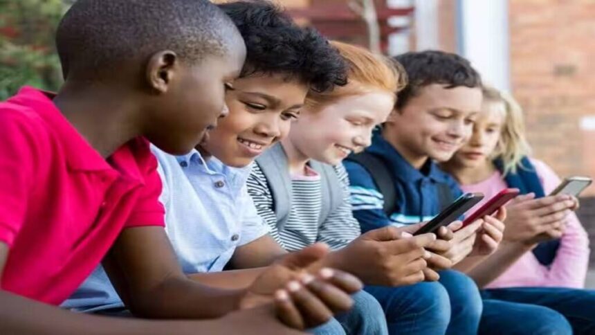 smart phone | children