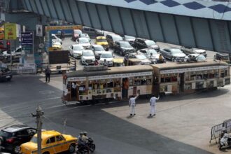 kolkata tram train, kolkata tram route, kolkata tram images